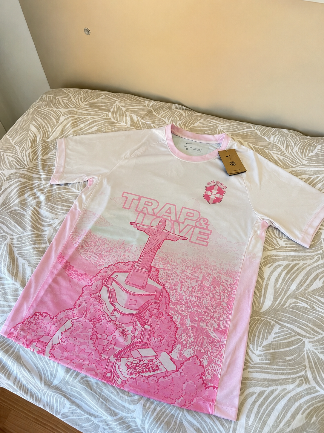 Foto de Lucía Domínguez con su camiseta