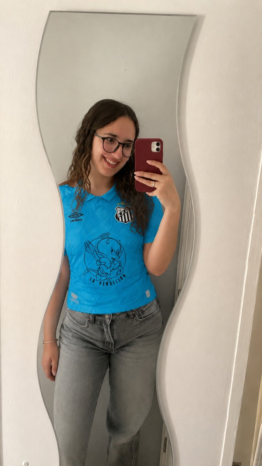 Foto de Alejandro Ruiz con su camiseta