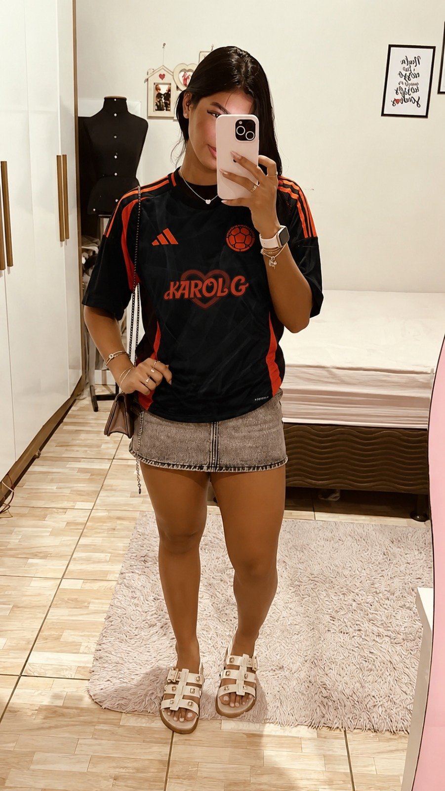 Foto de Laura Domínguez con su camiseta